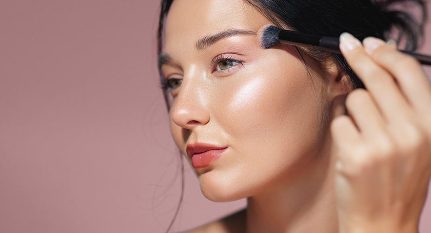 All Over Aura Highlighter